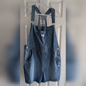 Levi’s Denim Shortalls / Overall Shorts – Size XL